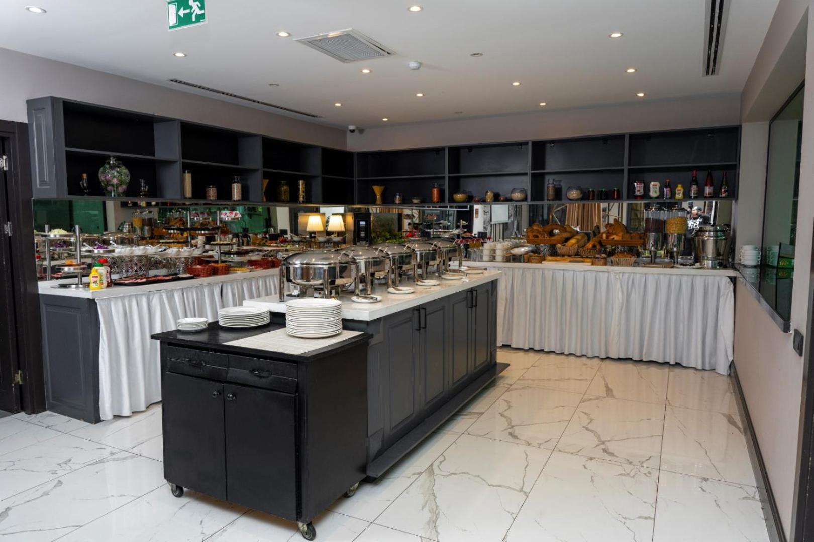 Port Rivoli Hotel Баку Екстер'єр фото